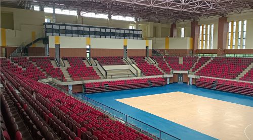 專業(yè)看臺座椅如何制造？四大核心步驟揭秘